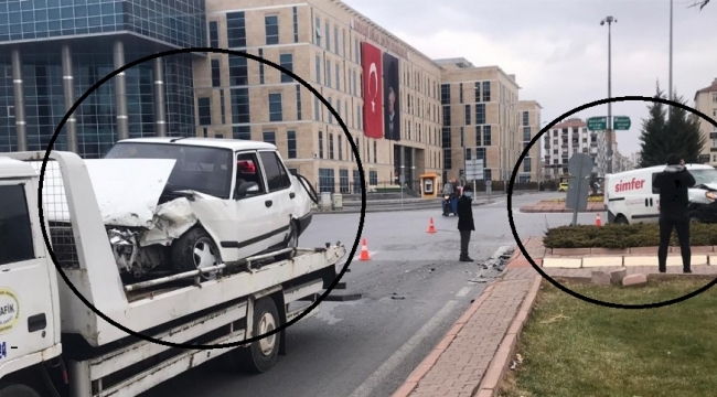 Adliye önünde trafik kazası: 5 yaralı