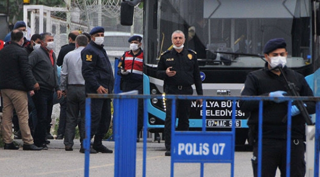 Sokağa çıkma yasağı olduğu gün cezaevinden tahliye olan hükümlüye ceza yazılır mı?