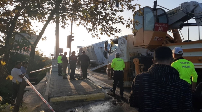 Balıkesir'de zincirleme trafik kazasında 6 kişi yaralandı