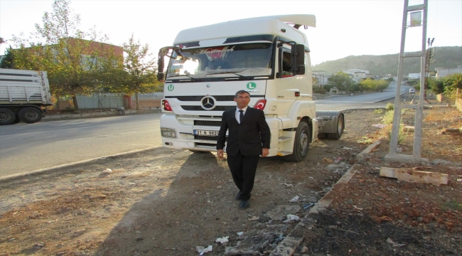 Gaziantepli tır şoförü, aracını gelin arabası yaptı