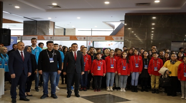 Genç bilim insanı adaylarının projeleri Diyarbakır'da yarışıyor