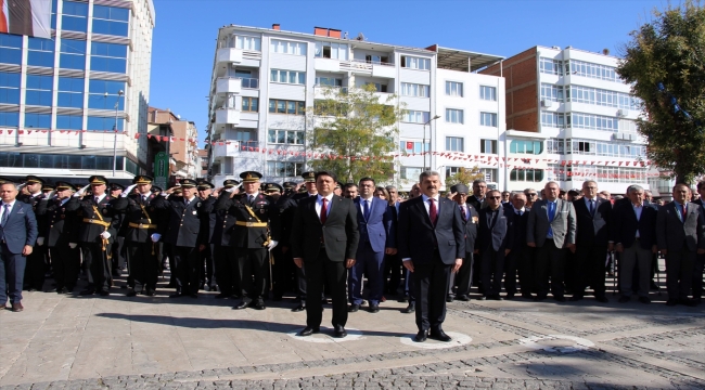 İzmir ve çevre illerde 29 Ekim Cumhuriyet Bayramı kutlamaları başladı