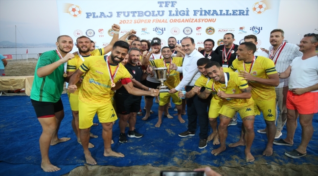 Plaj futbolunda şampiyon Seferihisar Cittaslow oldu