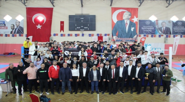 Ardahan'da İller Arası Kick Boks Zafer Kupası müsabakaları tamamlandı