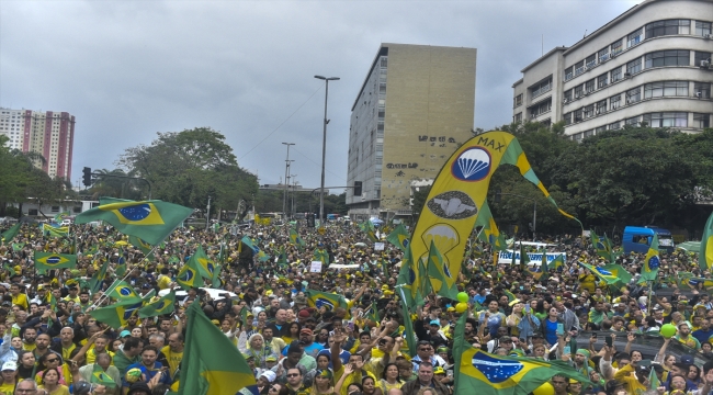 Brezilya'da Bolsonaro destekçileri orduya müdahale çağrısı yaptı