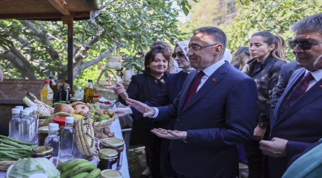 Cumhurbaşkanı Yardımcısı Oktay, KKTC'de kadın üretici ve girişimcilerle bir araya geldi