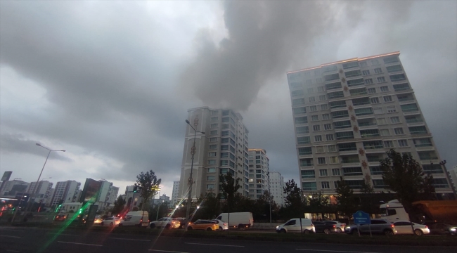 Diyarbakır'da lokantanın bacasında çıkan yangın hasara neden oldu