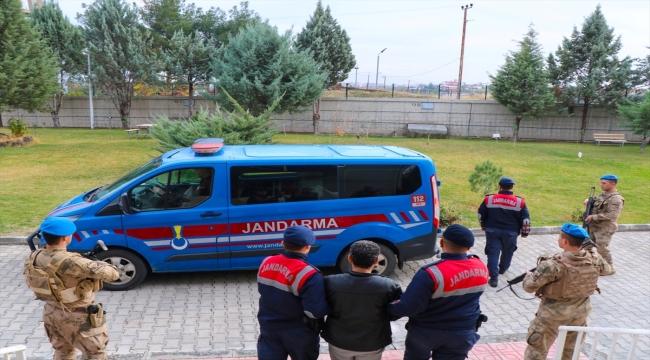 Diyarbakır'da ruhsatsız silahları piyasaya sürmeye çalışan zanlı tutuklandı