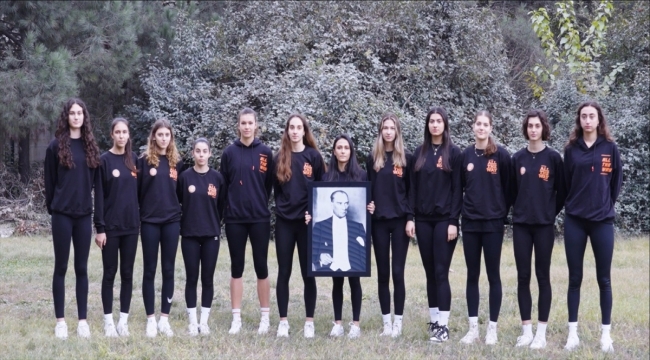 Eczacıbaşı Dynavit voleybolcularından 10 Kasım'da fidan dikme etkinliği