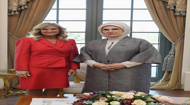 Emine Erdoğan, ABD'nin Ankara Büyükelçisi'nin eşi Cheryl Flake ile bir araya geldi