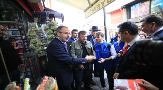 Gençlik ve Spor Bakanı Kasapoğlu, Kırklareli'nde esnaf ziyaretinde bulundu