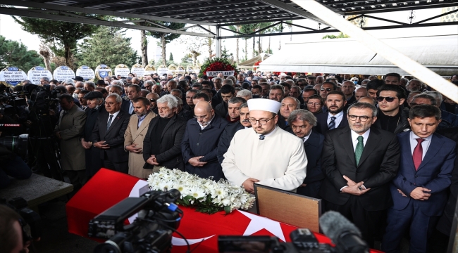 Hayatını kaybeden Hıncal Uluç, son yolculuğuna uğurlandı