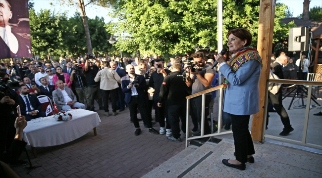 İYİ Parti Genel Başkanı Akşener, Adana'da dernek ziyaretinde konuştu