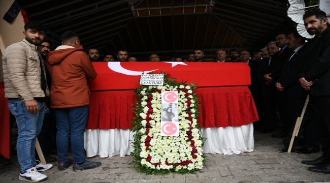 Karkamış'taki terör saldırısında hayatını kaybeden öğretmen defnedildi