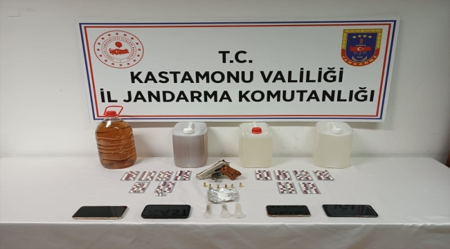 Kastamonu'da uyuşturucu operasyonunda 3 kişi yakalandı