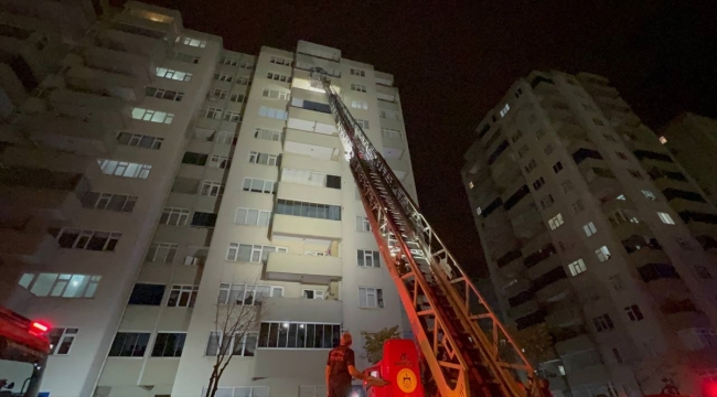 Kocaeli'de bir evde çıkan yangın hasara neden oldu