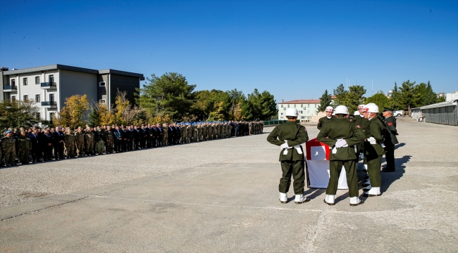 Pençe-Şimşek Operasyonu bölgesinde şehit olan askerler için Şırnak'ta tören yapıldı 