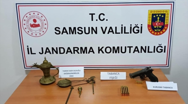 Samsun'da odunluğa gizlenmiş tarihi ibrik ile objeler ele geçirildi