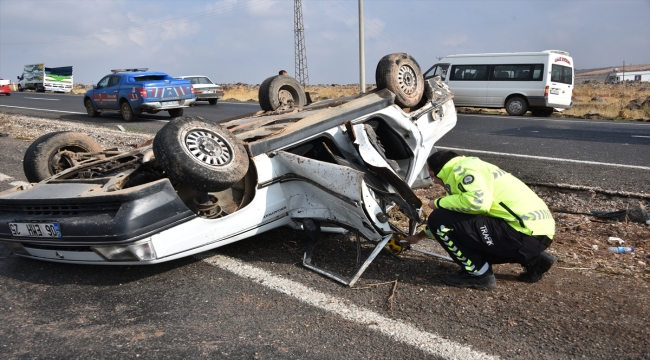 Şanlıurfa'da devrilen otomobildeki 1 kişi öldü, 4 kişi yaralandı