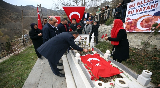 Şehit öğretmen Necmettin Yılmaz, Gümüşhane'de kabri başında anıldı