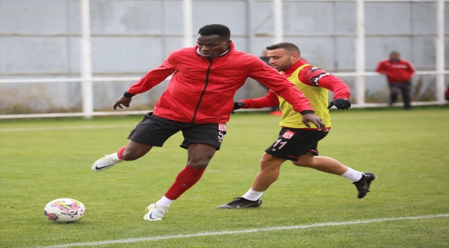 Sivasspor, Ümraniyespor maçının hazırlıklarını sürdürdü 