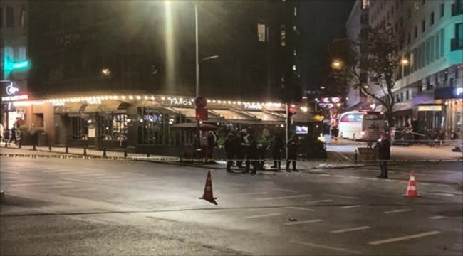 Taksim'de fünyeyle patlatılan şüpheli valiz boş çıktı 