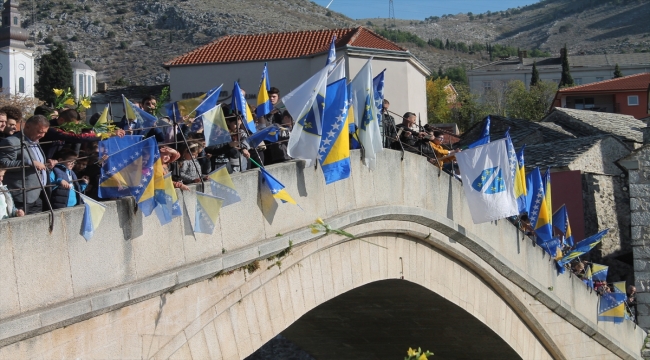 Tarihi Mostar Köprüsü'nün yıkılışının 29. yılında anma töreni düzenlendi