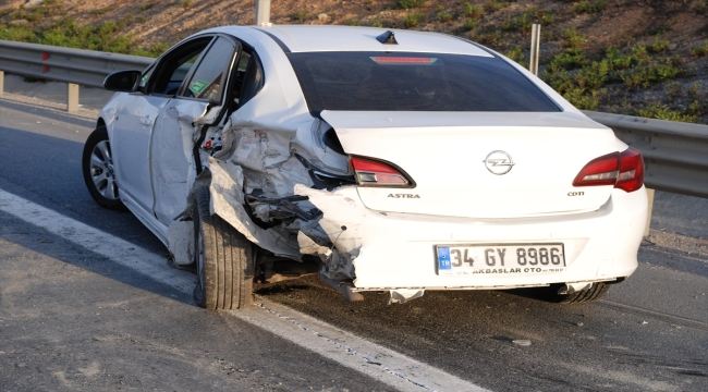 TEM Otoyolu'ndaki trafik kazasında 1 kişi yaralandı