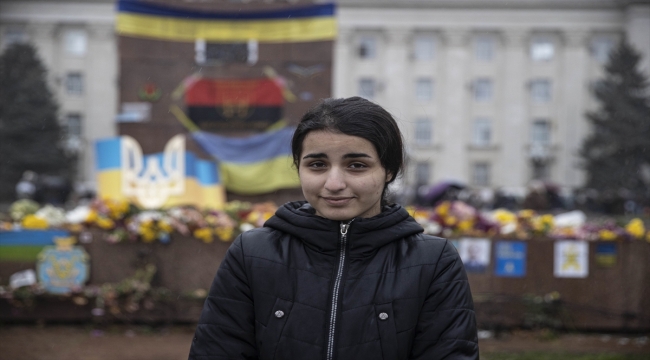 Ukrayna'da Rus güçlerinin çekildiği Herson'da kalan Ahıska Türkü genç yaşadıklarını anlattı