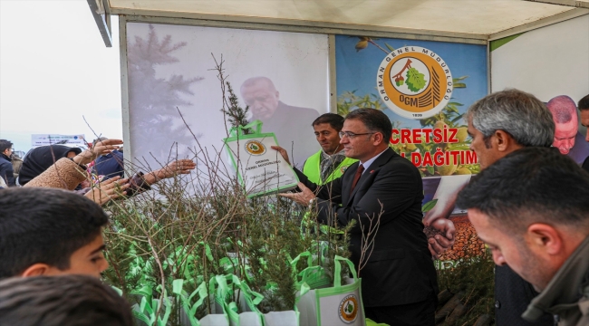 Van, Hakkari ve Muş'ta "Milli Ağaçlandırma Günü"nde binlerce fidan dikildi