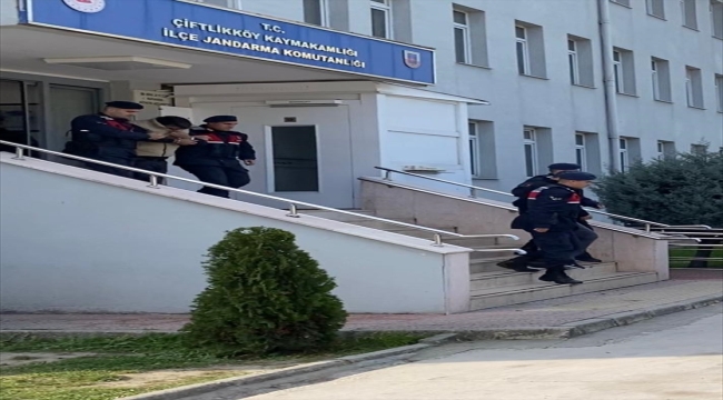 Yalova'da fuhuş operasyonunda 8 şüpheli yakalandı