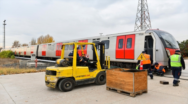 Ankara'da raydan çıkan treni kurtarma tatbikatı yapıldı