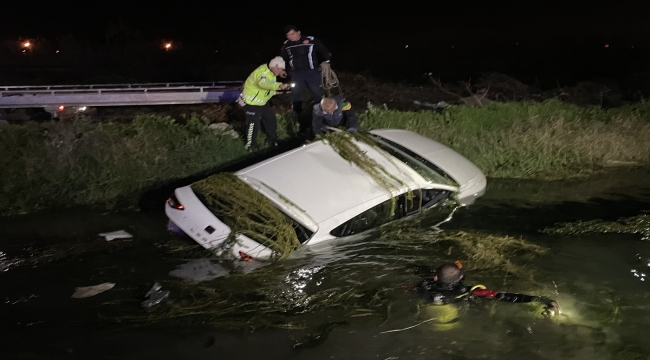 Antalya'da su kanalına düşen otomobilin sürücüsü öldü