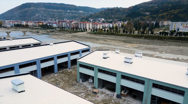 Bakan Kurum'dan sel felaketinin yaşandığı Ayancık'taki çalışmalara ilişkin açıklama