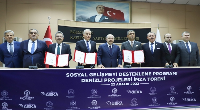 Bakan Varank, Denizli'de "Sosyal Gelişmeyi Destekleme Programı" imza törenine katıldı