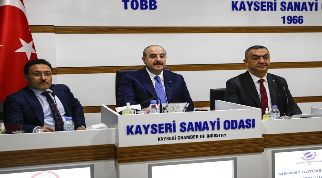 Bakan Varank Kayseri'de ziyaretlerde bulundu