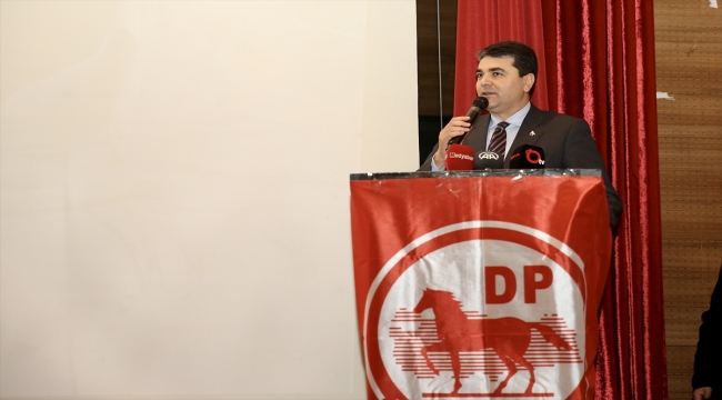 DP Genel Başkanı Uysal partisinin Sakarya İl Kongresi'nde konuştu