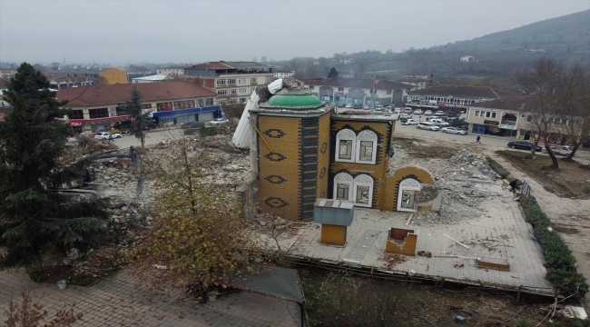 Düzce'de kurulan konteyner kentlere yarından itibaren yerleşilmeye başlanacak