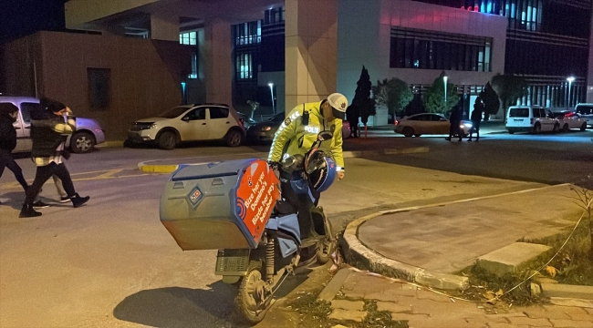 Edirne'de otomobille çarpışan motosikletteki kurye yaralandı