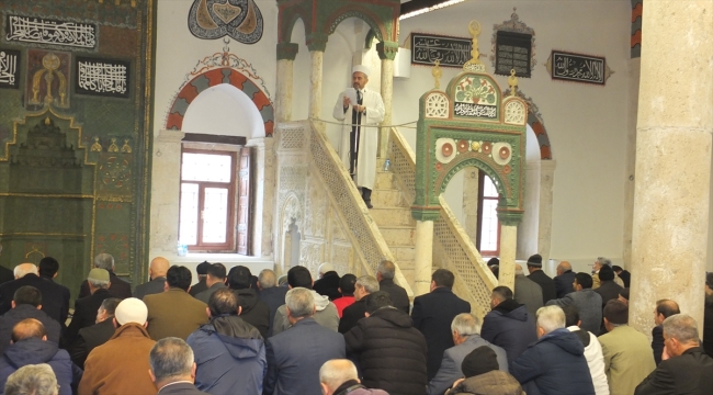 Elazığ'da restorasyonu tamamlanan 228 yıllık cami ibadete açıldı