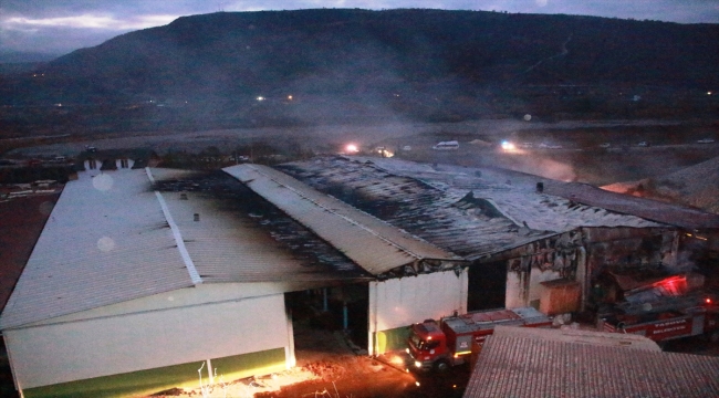 Amasya'da sunta fabrikasında çıkan yangın söndürüldü