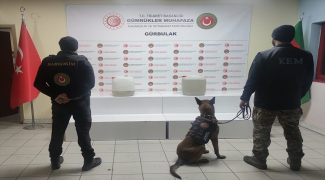 Gürbulak Gümrük Kapısı'nda 43 kilo 556 gram uyuşturucu ele geçirildi