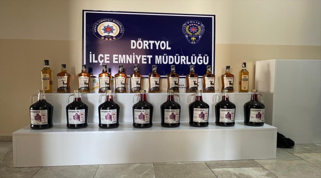 Hatay'da yılbaşı öncesi yapılan operasyonda 20 şişe sahte içki ele geçirildi