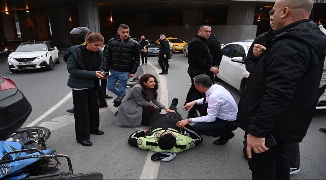 İstanbul Valisi Yerlikaya'dan kazada yaralanan polis memuruna yakın ilgi 