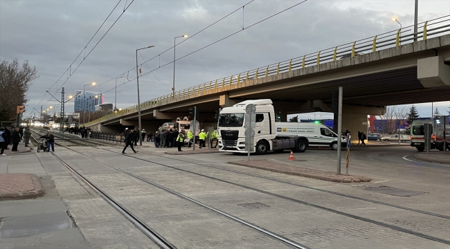 Konya'da tır ile çarpışan motosikletin sürücüsü hayatını kaybetti