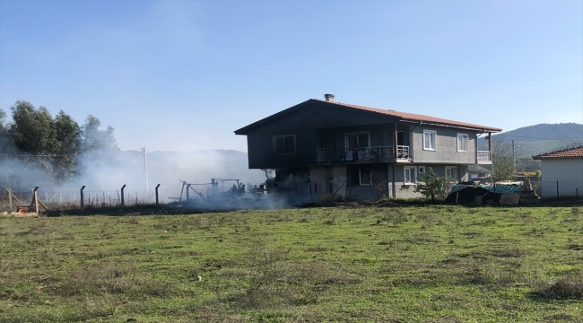 Muğla'da 2 katlı binada çıkan yangın itfaiye ekiplerince söndürüldü 