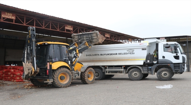 Şanlıurfa'da denetimlerde ele geçirilen 22 ton çürümüş soğan imha edildi