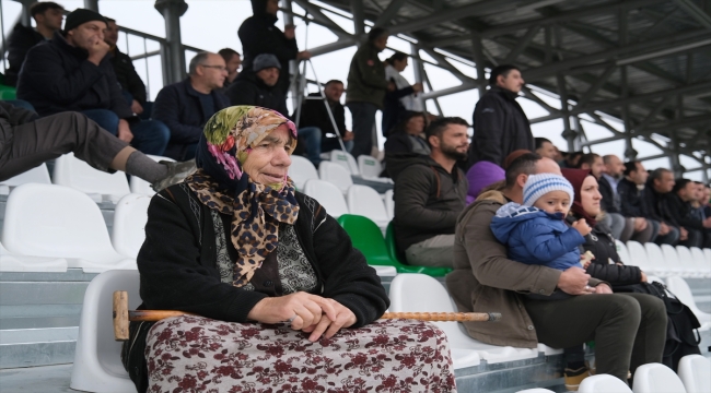 Sel felaketi sonrası Bozkurt'ta ilk resmi futbol müsabakası yapıldı