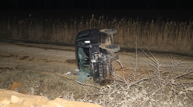 Tekirdağ'da devrilen otomobildeki 7 kişi yaralandı