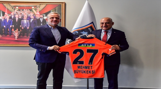 TFF Başkanı Büyükekşi'den İstanbul Başakşehir Futbol Kulübüne ziyaret